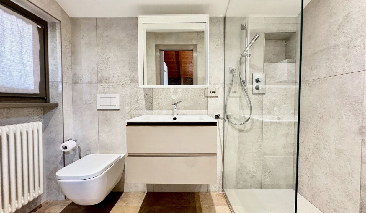 Appartamento Musso Vista Lago con Terrazzi e Garage