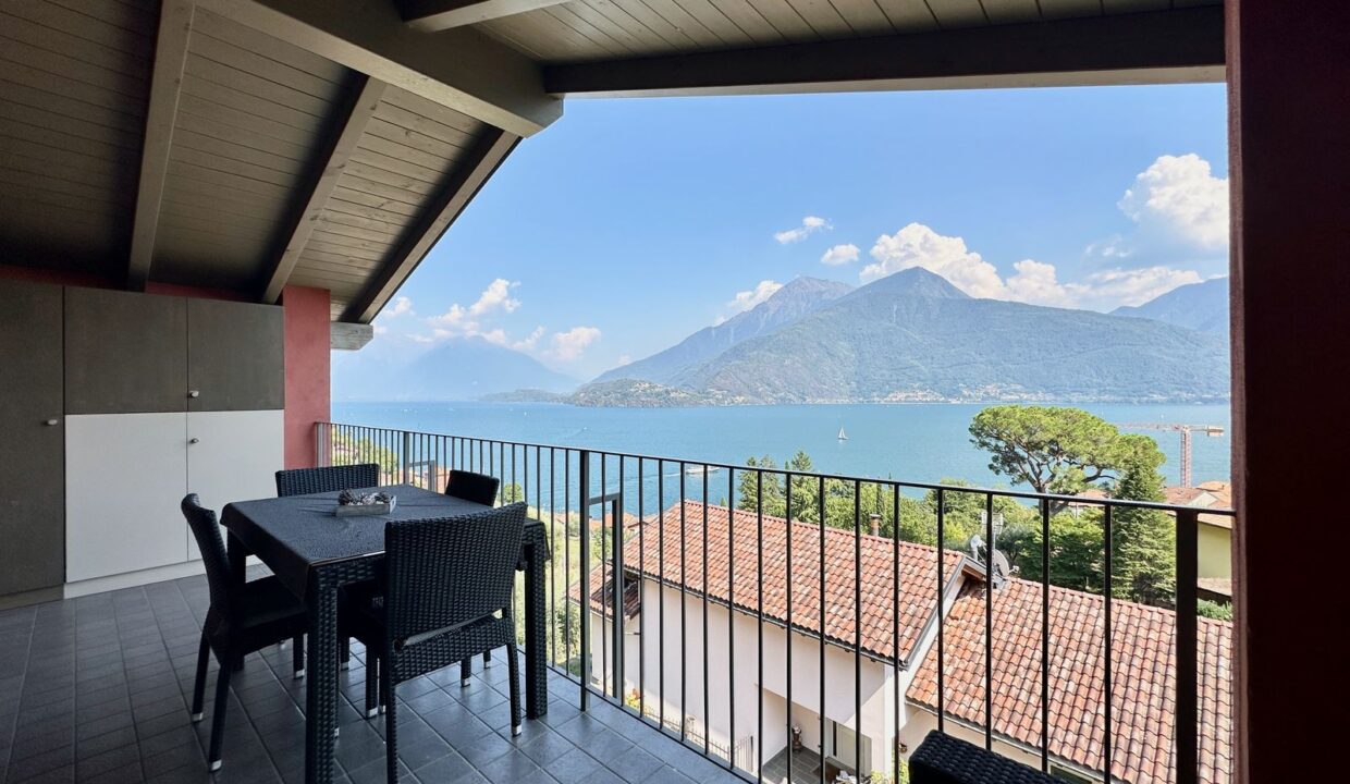 Appartamento Musso Vista Lago con Terrazzi e Garage