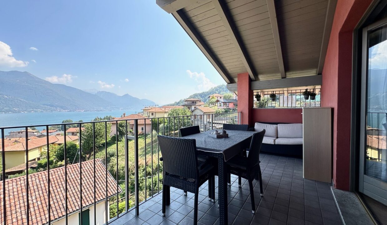 Appartamento Musso Vista Lago con Terrazzi e Garage