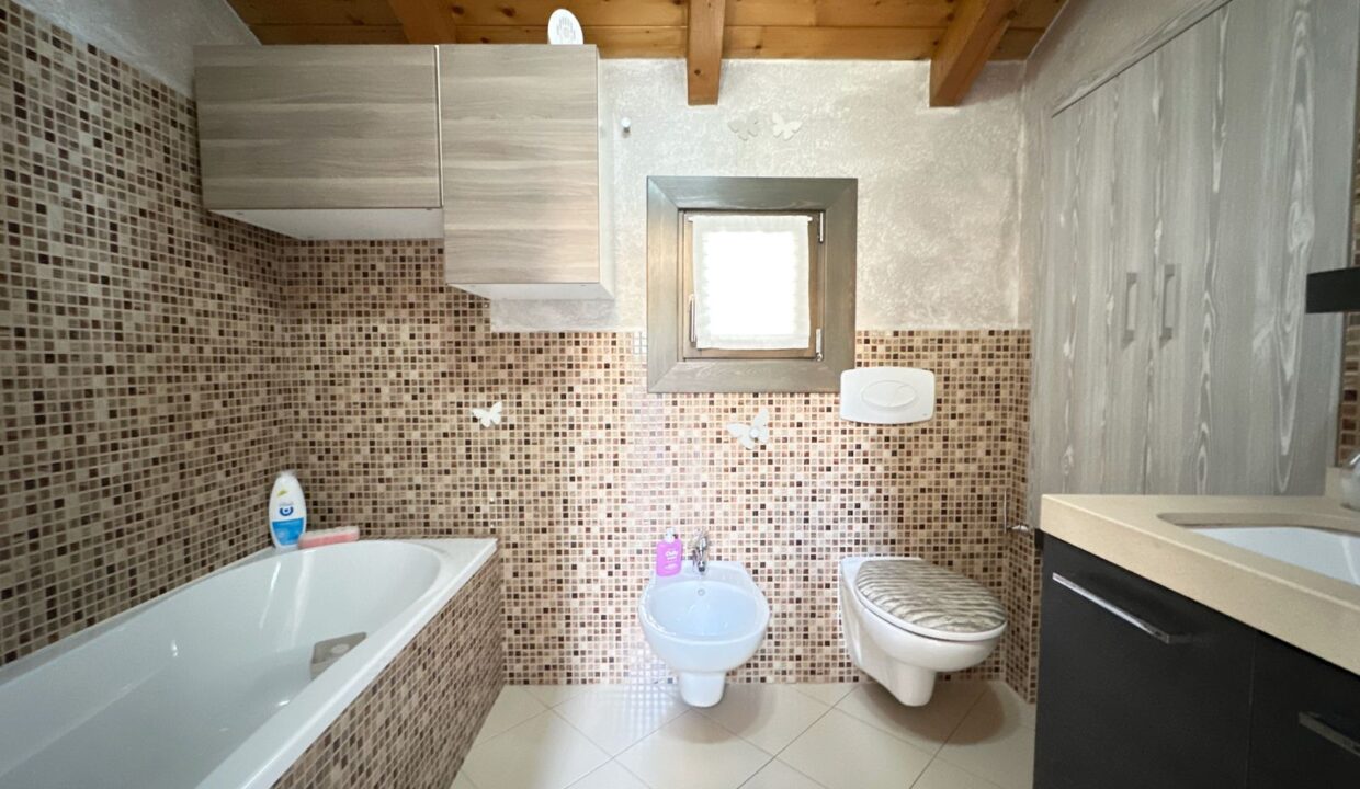 Appartamento Musso Vista Lago con Terrazzi e Garage