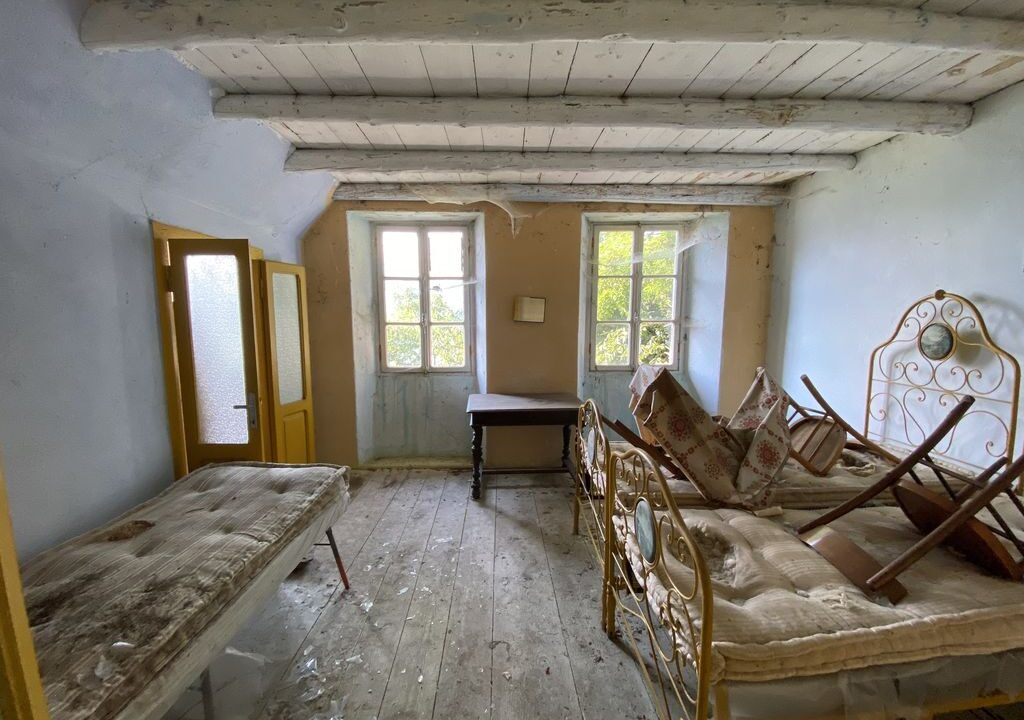 Rustici da Ristrutturare Vista Lago Como San Siro
