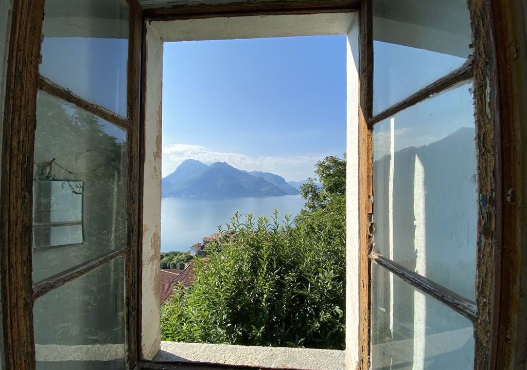 Rustici da Ristrutturare Vista Lago Como San Siro
