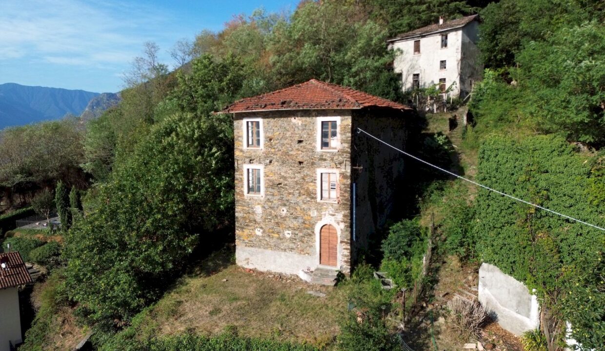 Rustici da Ristrutturare Vista Lago Como San Siro
