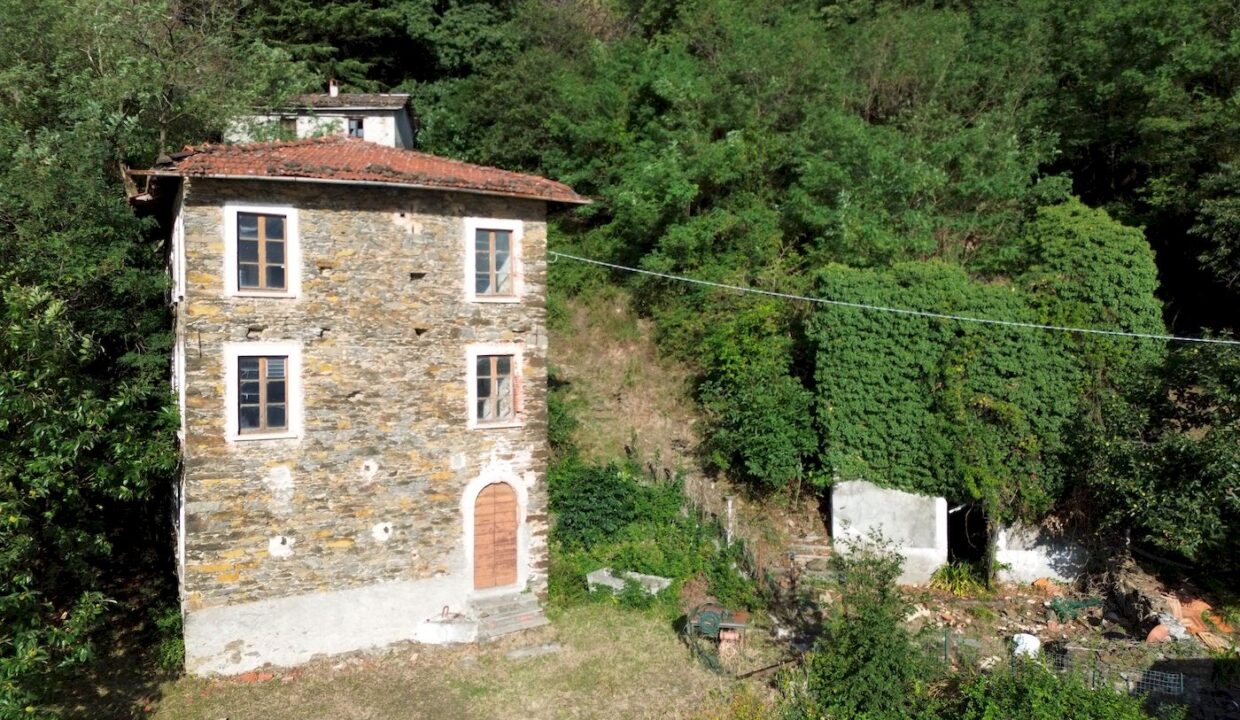 Rustici da Ristrutturare Vista Lago Como San Siro