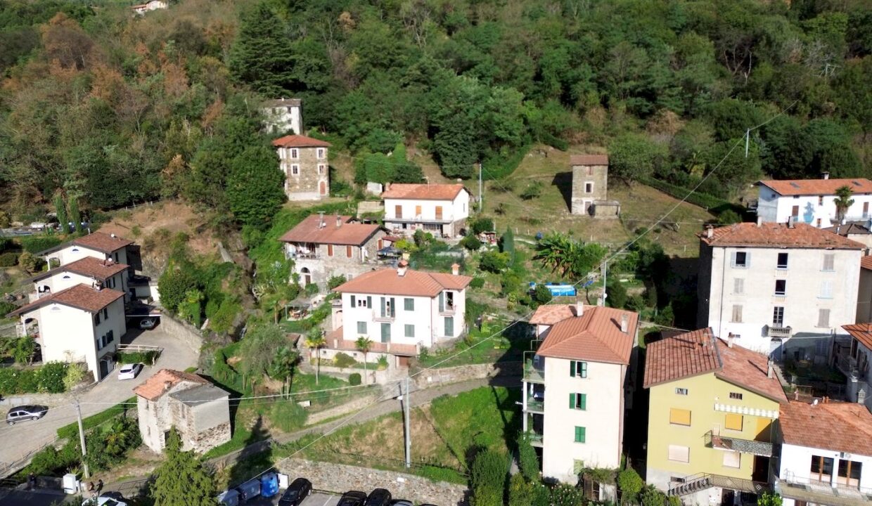 Rustici da Ristrutturare Vista Lago Como San Siro
