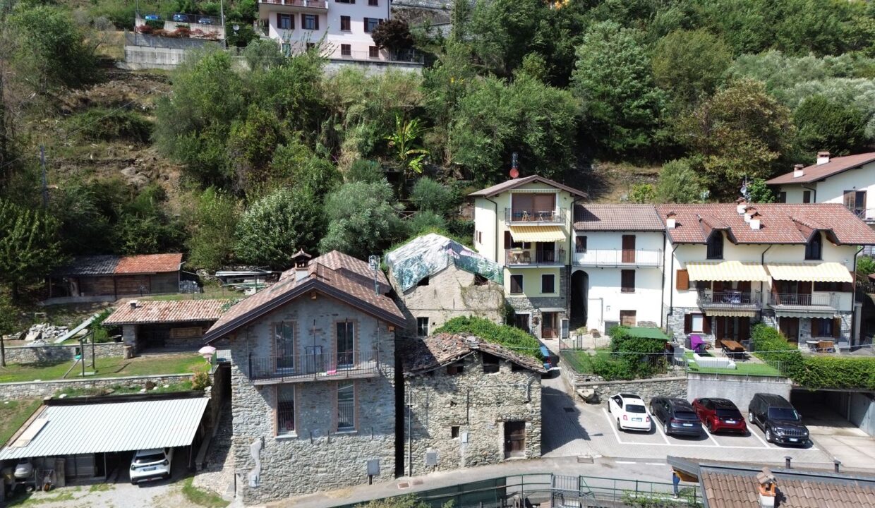 Rustico da Ristrutturare Domaso Vista Lago Como