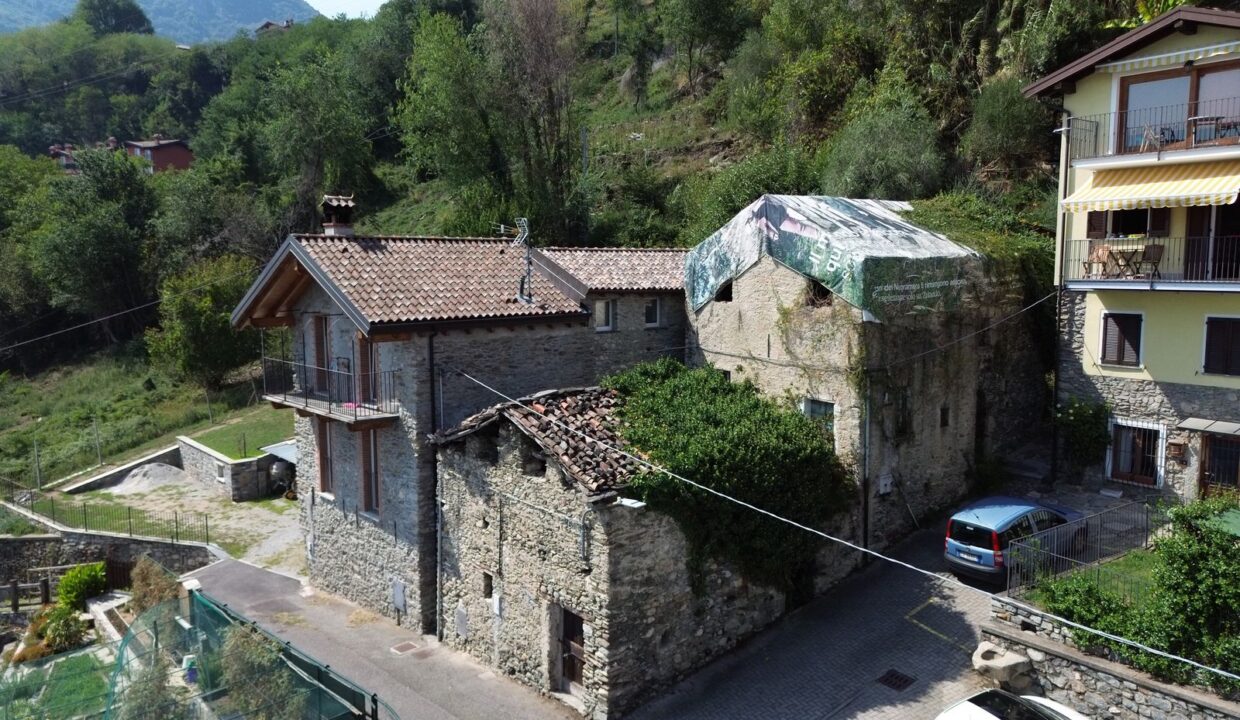 Rustico da Ristrutturare Domaso Vista Lago Como