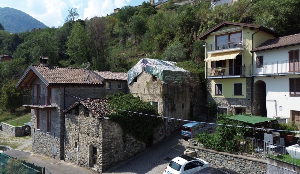 Rustico da Ristrutturare Domaso Vista Lago Como
