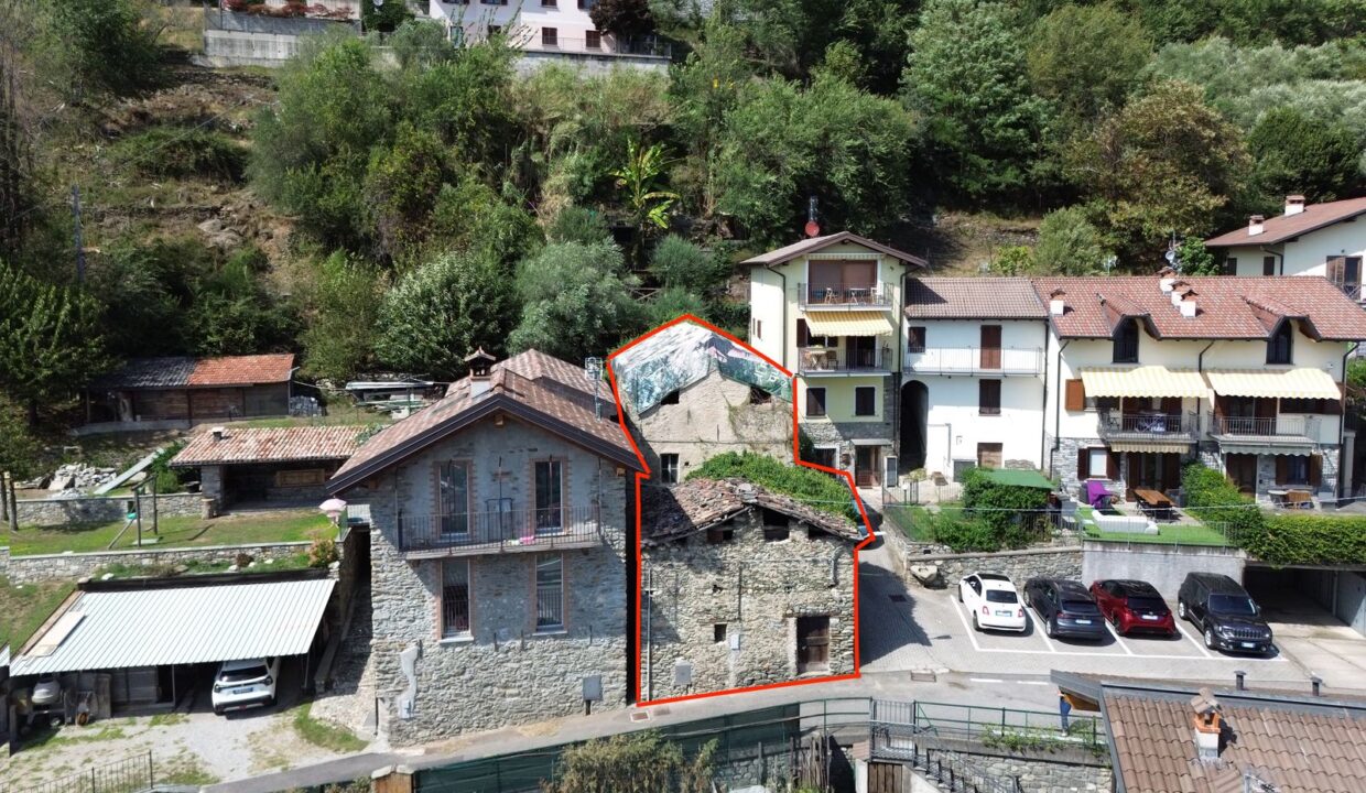 Rustico da Ristrutturare Domaso Vista Lago Como