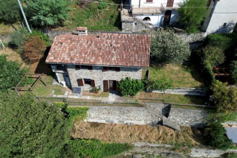 Rustico Indipendente con Giardino e Vista Lago San Siro