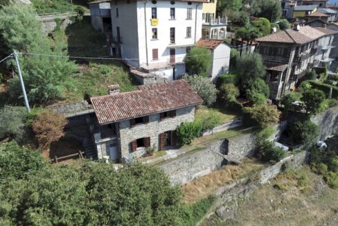 Rustico Indipendente con Giardino e Vista Lago San Siro