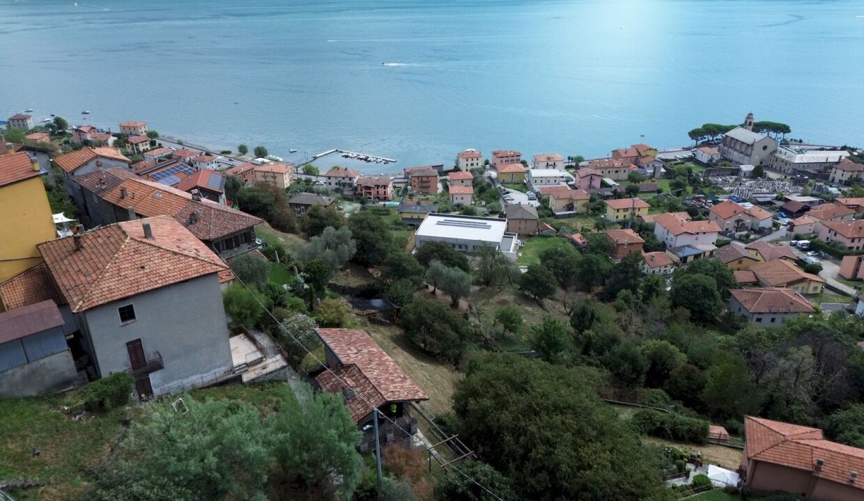 Rustico Indipendente con Giardino e Vista Lago San Siro