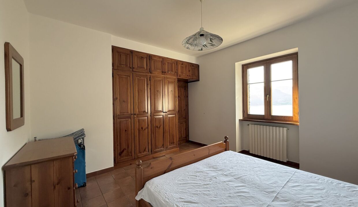 Rustico Indipendente con Giardino e Vista Lago San Siro