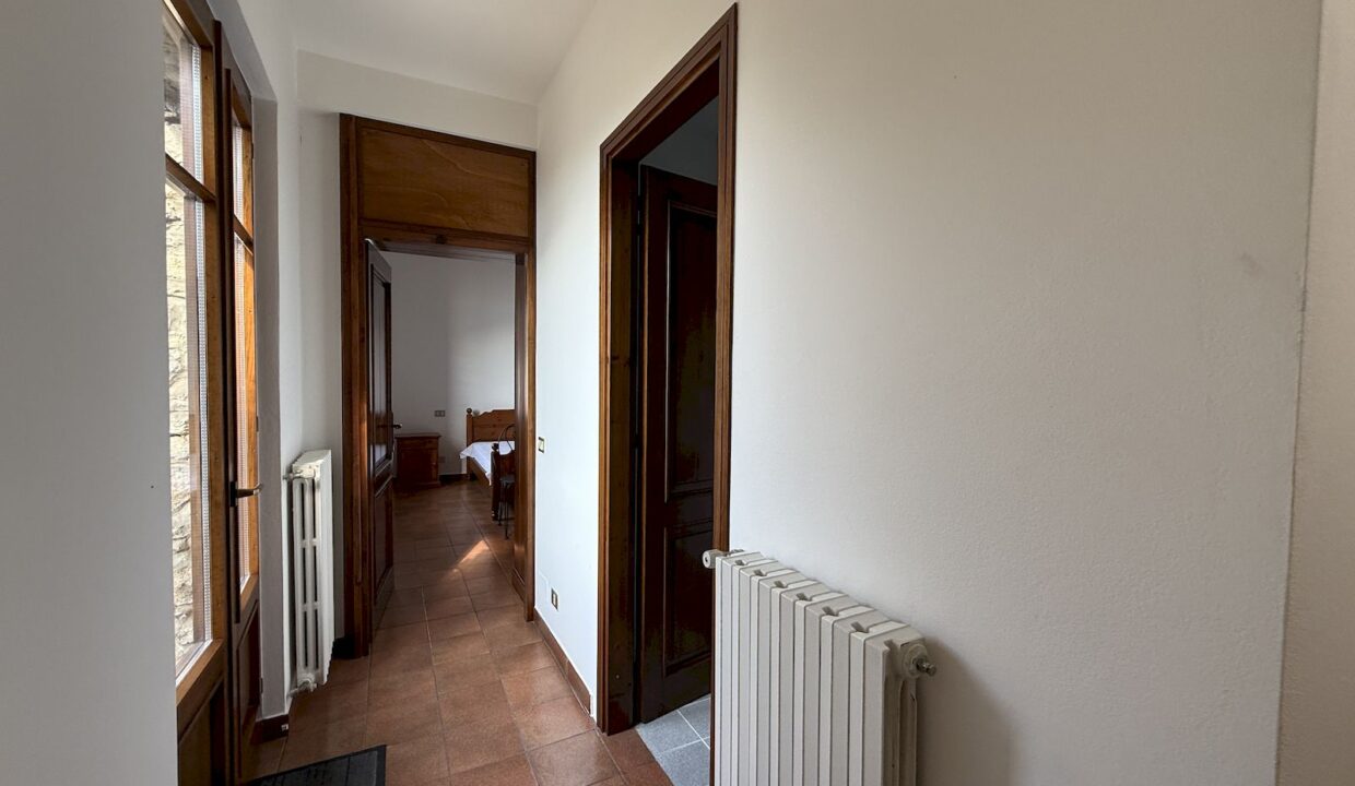 Rustico Indipendente con Giardino e Vista Lago San Siro