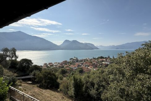 Rustico Indipendente con Giardino e Vista Lago San Siro