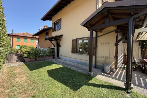 Casa Gravedona ed Uniti con Giardino e Garage Lago di Como
