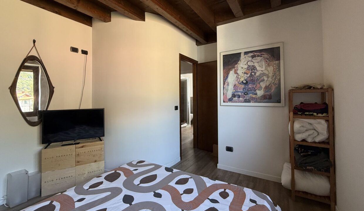 Casa Gravedona ed Uniti con Giardino e Garage Lago di Como