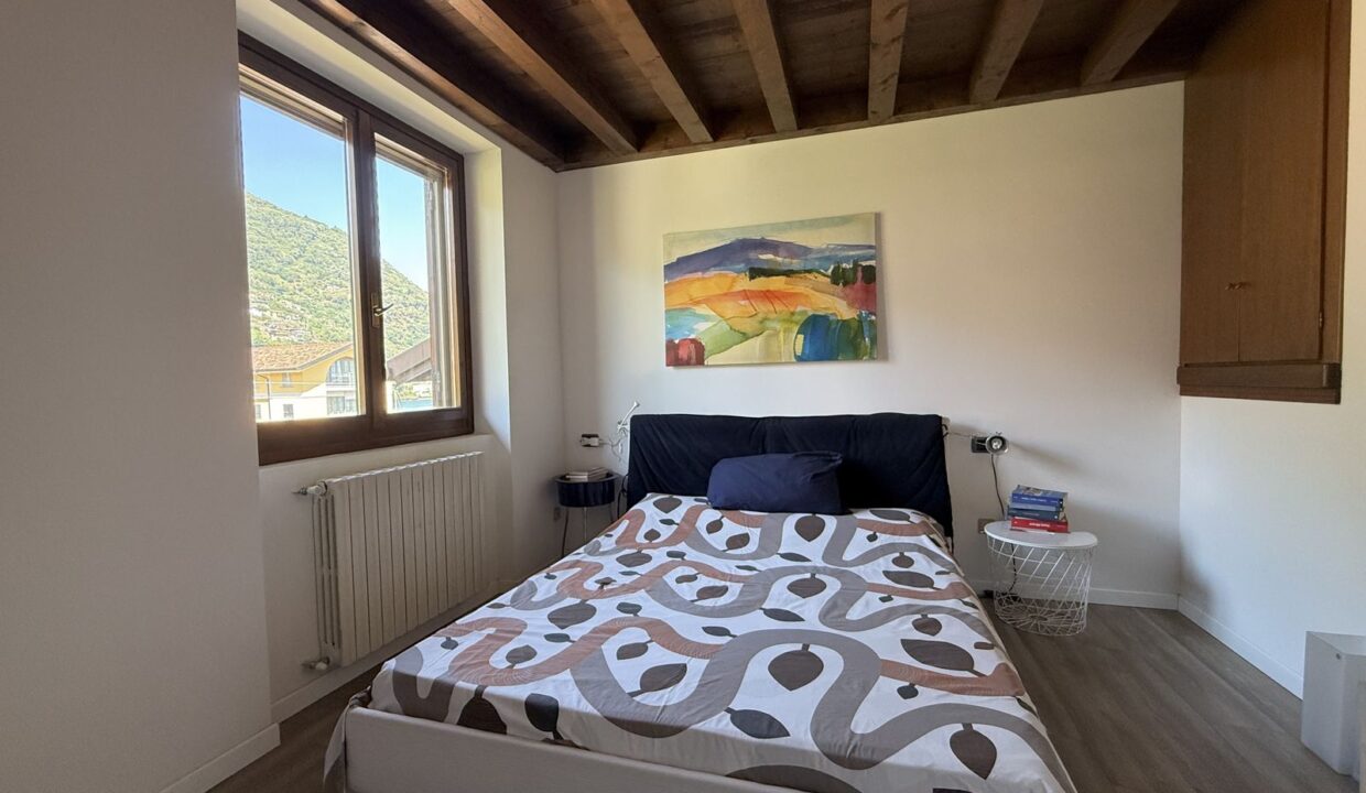 Casa Gravedona ed Uniti con Giardino e Garage Lago di Como