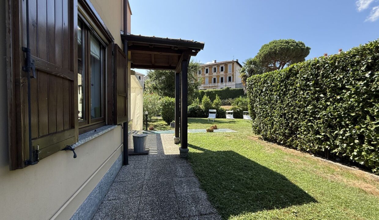 Casa Gravedona ed Uniti con Giardino e Garage Lago di Como