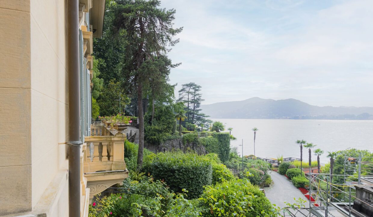 Prestigioso Appartamento Fronte Lago Como - Blevio