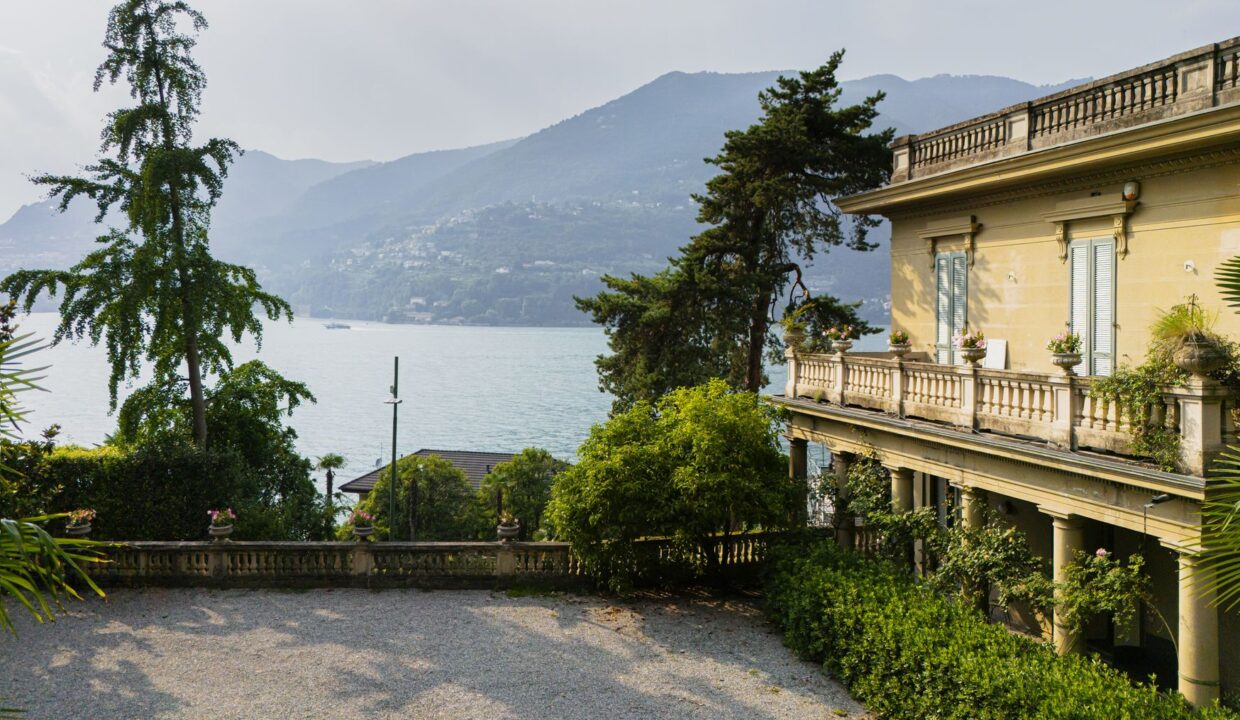 Prestigioso Appartamento Fronte Lago Como - Blevio
