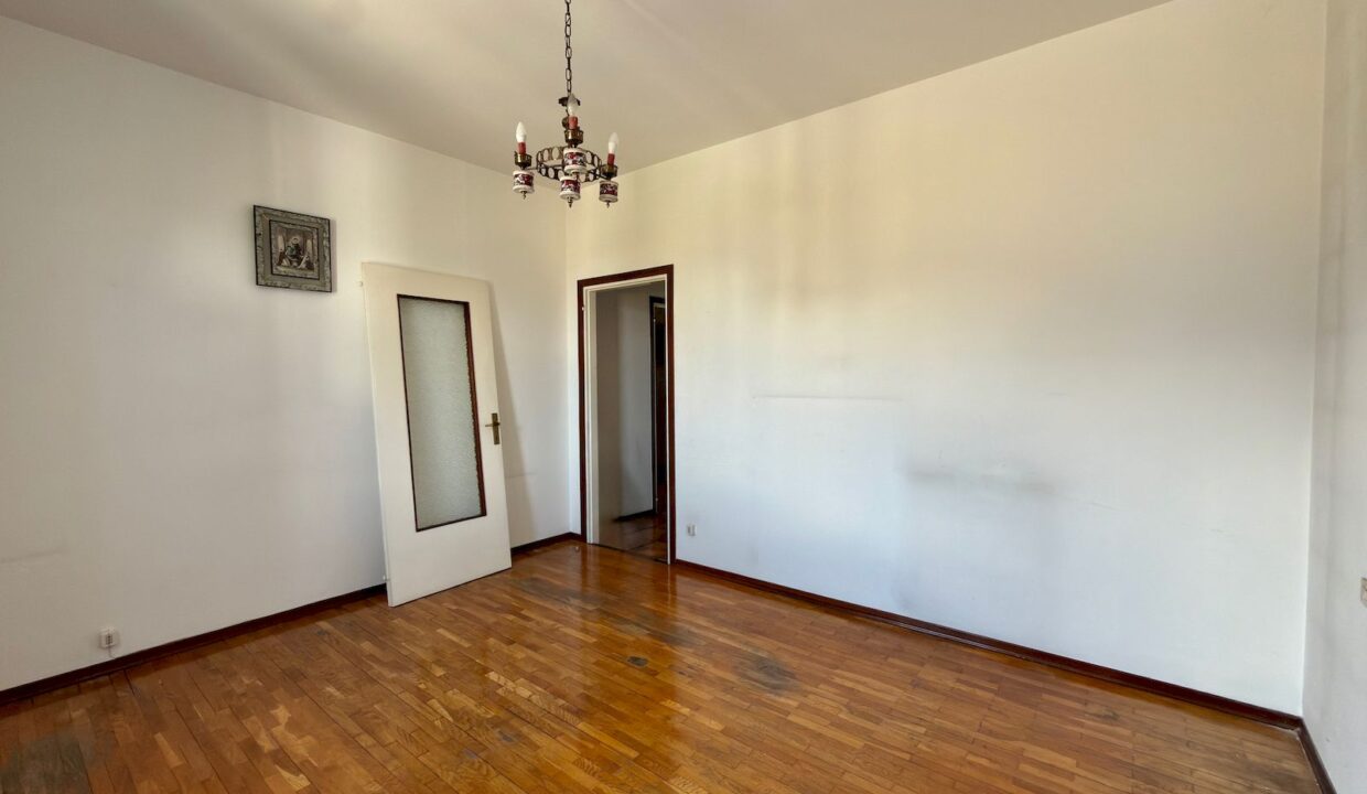 Domaso Appartamento con Balcone e Garage