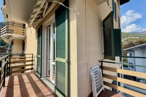 Domaso Appartamento con Balcone e Garage
