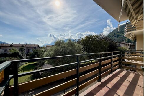 Domaso Appartamento con Balcone e Garage