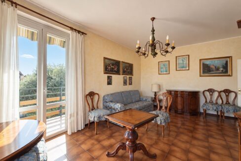 Domaso Appartamento con Balcone e Garage