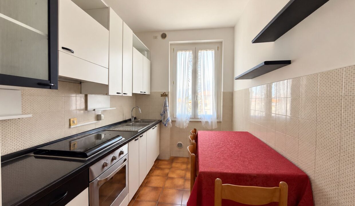 Domaso Appartamento con Balcone e Garage