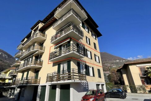 Domaso Appartamento con Balcone e Garage
