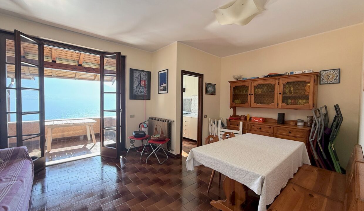 Appartamento Fronte Lago Como Musso