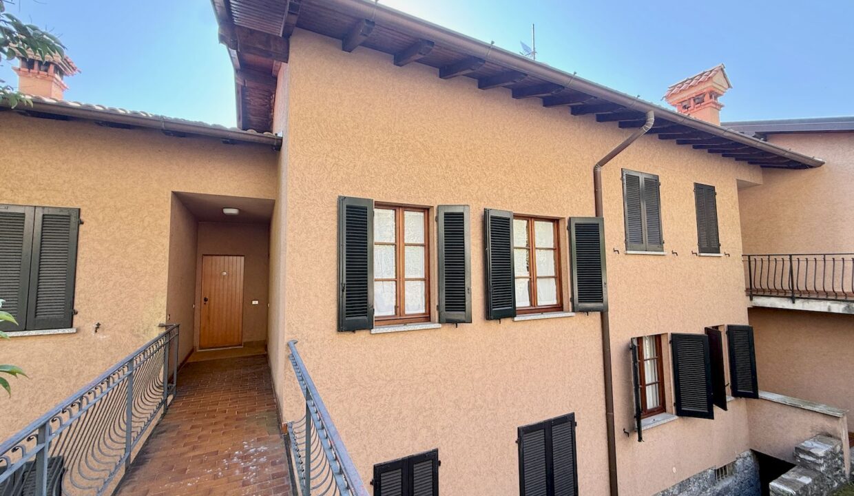 Appartamento Fronte Lago Como Musso