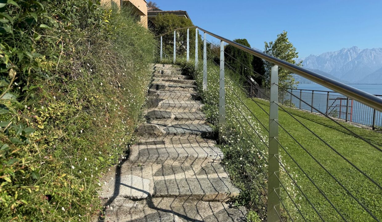 Appartamento Fronte Lago Como Musso