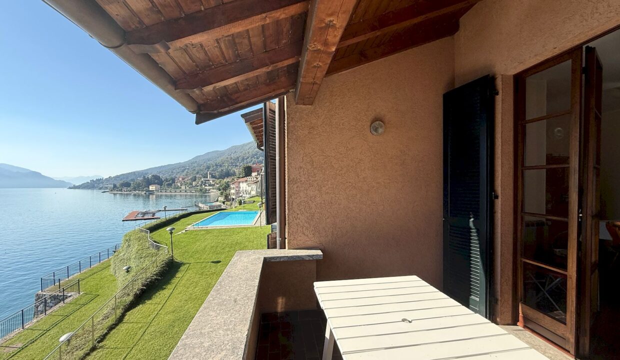 Appartamento Fronte Lago Como Musso
