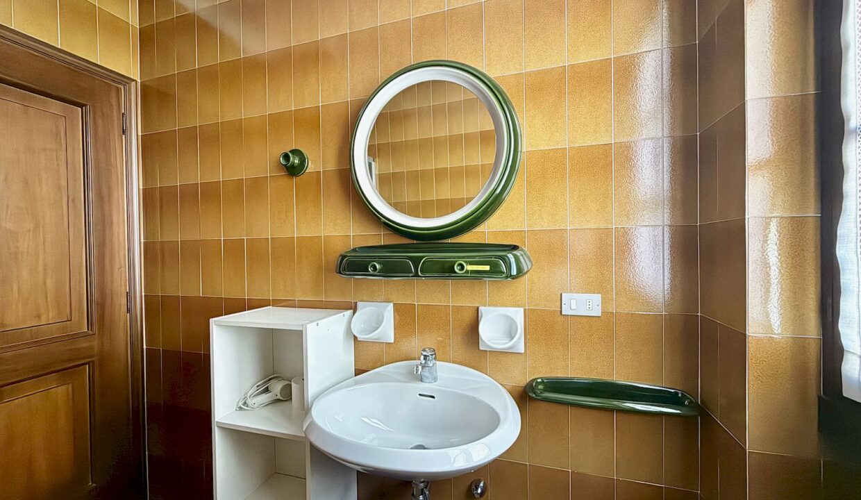 Appartamento Fronte Lago Como Musso
