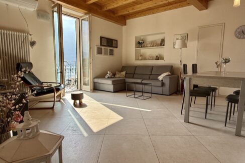 Nuove MC084 - Sala Comacina Nuove14