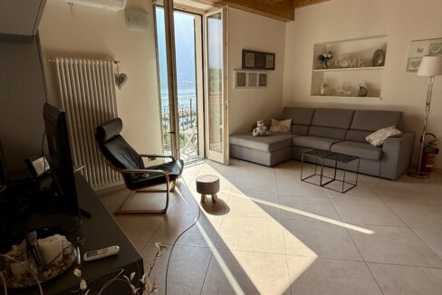 Nuove MC084 - Sala Comacina Nuove15