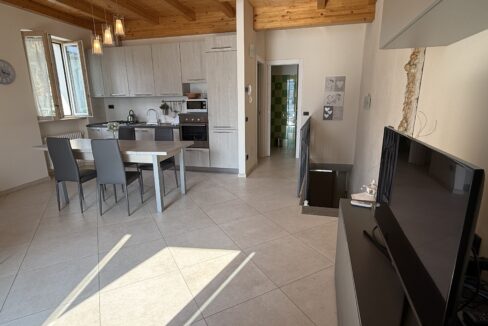 Nuove MC084 - Sala Comacina Nuove2