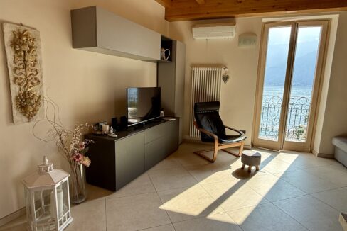 Nuove MC084 - Sala Comacina Nuove20