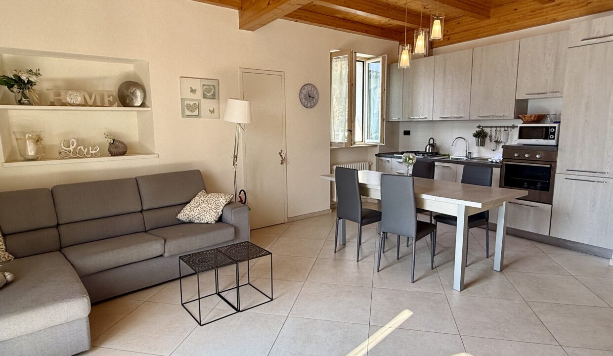 Nuove MC084 - Sala Comacina Nuove3