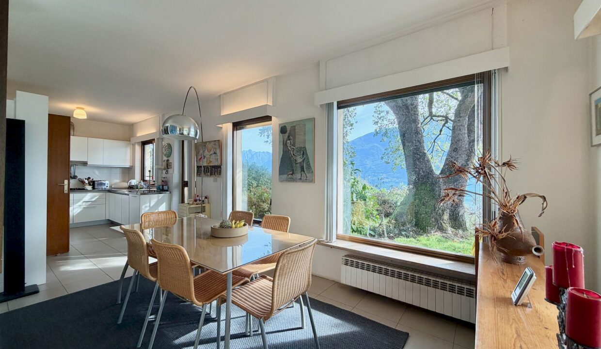 Villa Vista Lago Como con Terreno - Pianello del Lario