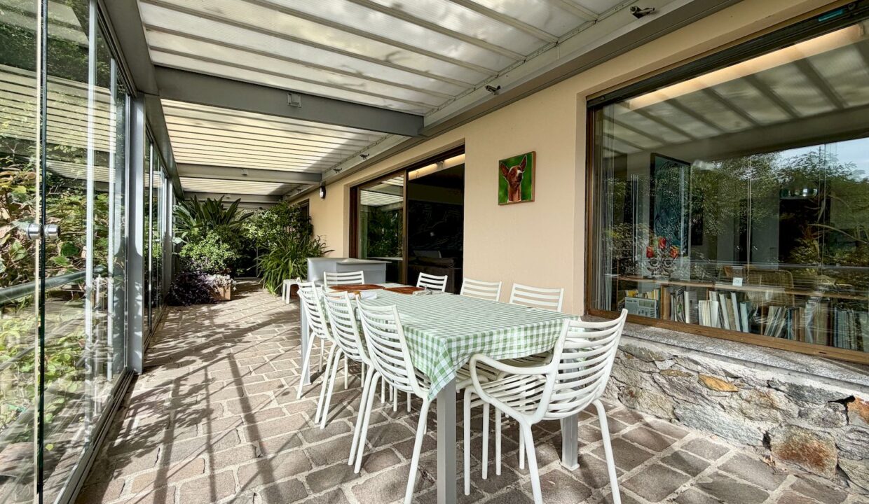 Villa Vista Lago Como con Terreno - Pianello del Lario