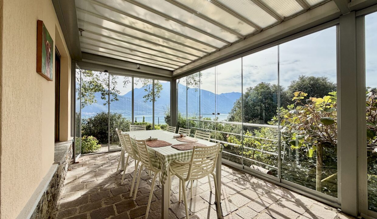 Villa Vista Lago Como con Terreno - Pianello del Lario