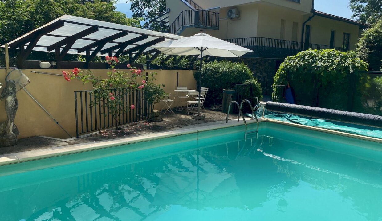Villa Vista Lago Como con Terreno - Pianello del Lario