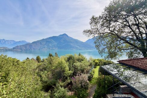 Villa Vista Lago Como con Terreno - Pianello del Lario