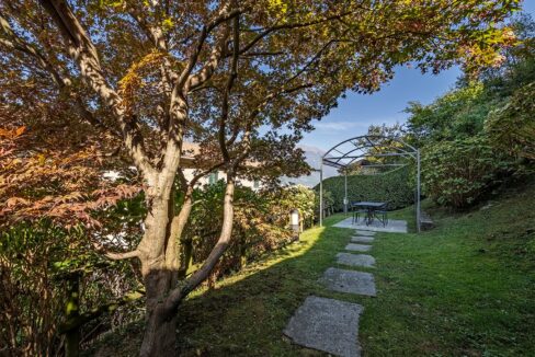Appartamenti Fronte Lago Como Lezzeno con Darsena