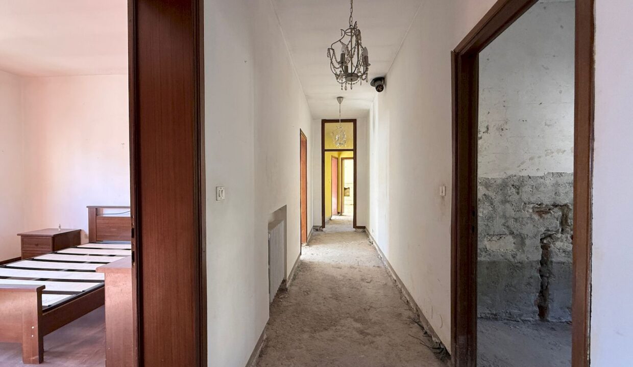 Appartamento con Terrazzi e Garage Dongo Lago Como