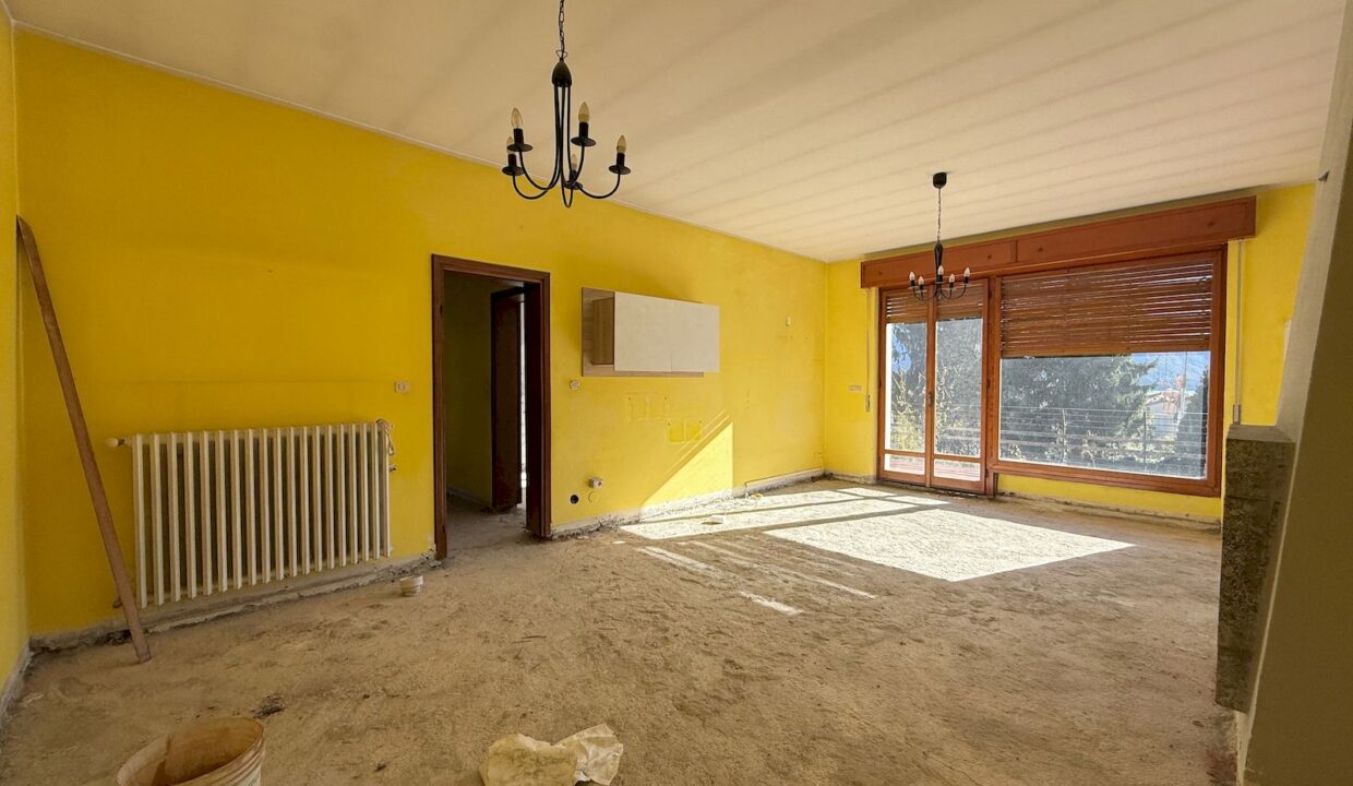 Appartamento con Terrazzi e Garage Dongo Lago Como