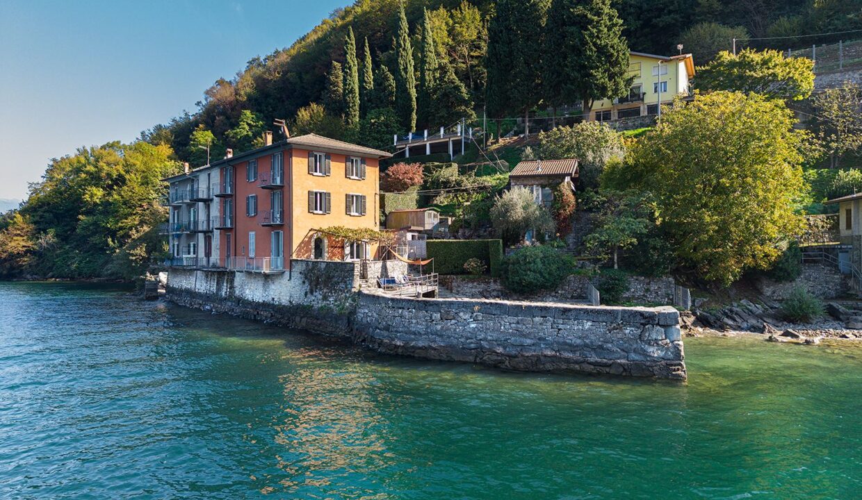 Appartamenti Fronte Lago Como Lezzeno con Darsena